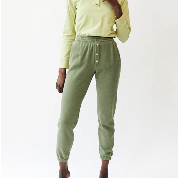 DONNI. 🆕 Vintage Fleece Jogger in Basil-Size S